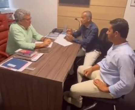 Camacã: Prefeito Paulo do Gás vai a Salvador e consegue 1milhão e duzentos mil reais para a saúde